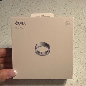 Oura Ring 4 - Silver Size 8